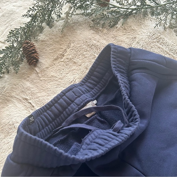 Puma boys navy blue joggers with logo - Picture 4 of 4